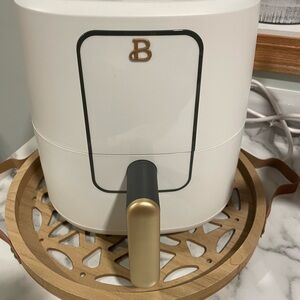 White Air Fryer with Gold Handle